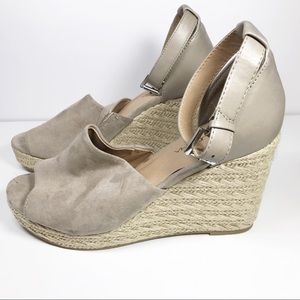 Big Buddha tan suede espadrille wedges